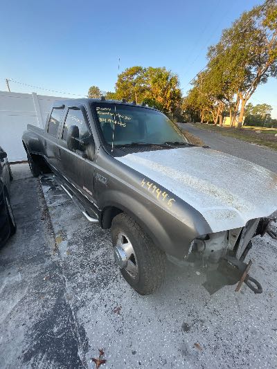 2004 Ford F-350 SD Location - Large Trucks & Vans - Row 29 - Stock # H49446