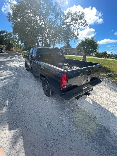 1997 Chevrolet C/K 1500 Location - Large Trucks & Vans - Row 30 - Stock # H49471