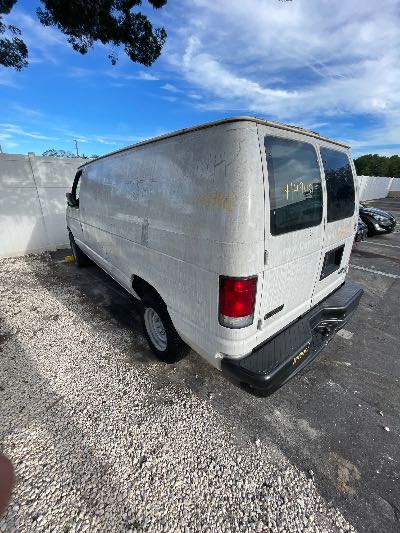2001 Ford E-250 Location - Large Trucks & Vans - Row 28 - Stock # H49461