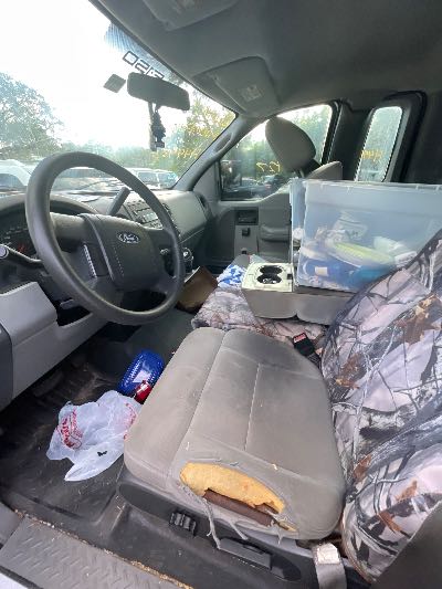 2004 Ford F-150 Location - Large Trucks & Vans - Row 18 - Stock # H49427