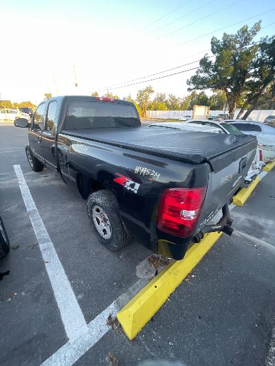 2011 Chevrolet Silverado 1500 Location - Large Trucks & Vans - Row 29 - Stock # H49524