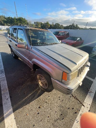 1997 Jeep Grand Cherokee Location - Chrysler - Row 39 - Stock # H49525