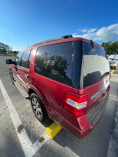 2008 Ford Expedition Location - Large Trucks & Vans - Row 29 - Stock # H49535