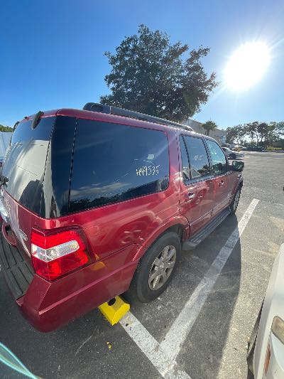 2008 Ford Expedition Location - Large Trucks & Vans - Row 29 - Stock # H49535