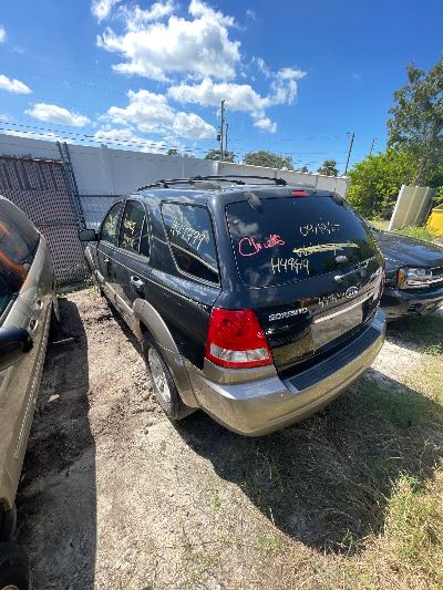 2006 KIA Sorento Location - Imports - Row 1 - Stock # H49449