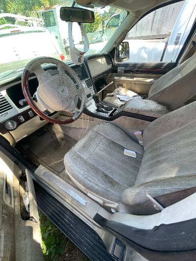 2003 Lincoln Aviator Location - Ford - Row 29 - Stock # H48789