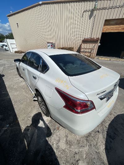 2013 Nissan Altima Location - Imports - Row 7 - Stock # H49536