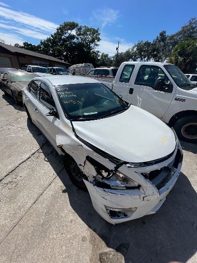 2013 Nissan Altima Location - Imports - Row 7 - Stock # H49536