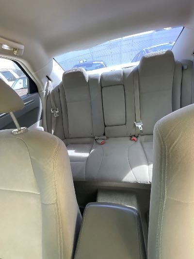 2009 Chrysler 300 Location - Chrysler - Row 42 - Stock # H49556