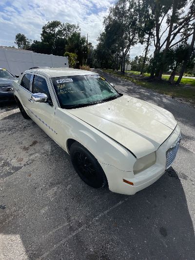 2009 Chrysler 300 Location - Chrysler - Row 42 - Stock # H49556