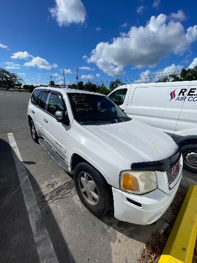 2002 GMC Envoy Location - Large Trucks & Vans - Row 30 - Stock # H49599
