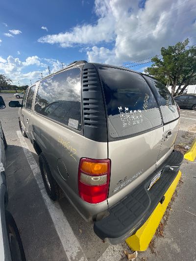 2001 Chevrolet Suburban Location - Large Trucks & Vans - Row 30 - Stock # H49602