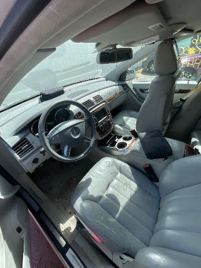 2006 Mercedes-Benz R-Class Location - Imports - Row 9 - Stock # H49607