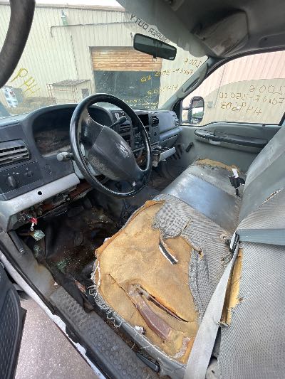 2006 Ford F-350 SD Location - Large Trucks & Vans - Row 50 - Stock # H49603