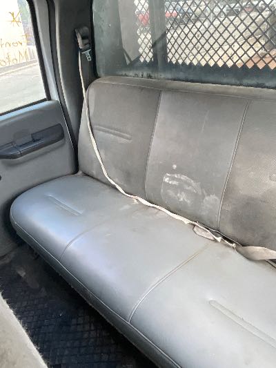 2006 Ford F-350 SD Location - Large Trucks & Vans - Row 50 - Stock # H49603