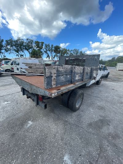 2006 Ford F-350 SD Location - Large Trucks & Vans - Row 50 - Stock # H49603