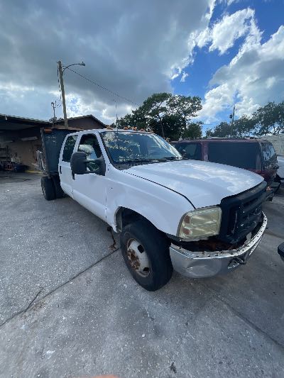 2006 Ford F-350 SD Location - Large Trucks & Vans - Row 50 - Stock # H49603