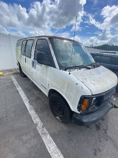 2000 Chevrolet Express Location - Large Trucks & Vans - Row 33 - Stock # H49614