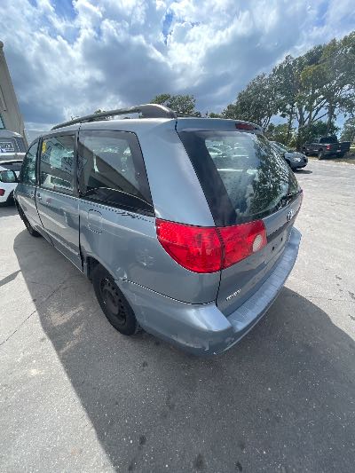 2007 Toyota Sienna Location - Imports - Row 1 - Stock # H49630