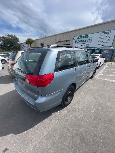 2007 Toyota Sienna Location - Imports - Row 1 - Stock # H49630