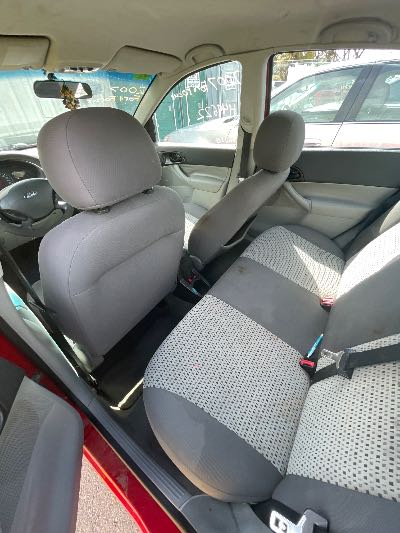 2007 Ford Focus Location - Ford - Row 36 - Stock # H49622