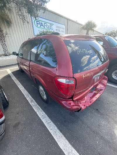 2003 Chrysler Town & Country Location - Chrysler - Row 40 - Stock # H49633