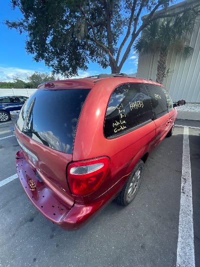 2003 Chrysler Town & Country Location - Chrysler - Row 40 - Stock # H49633