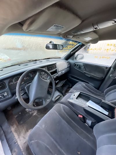 2000 Dodge Dakota Location - Large Trucks & Vans - Row 31 - Stock # H49640