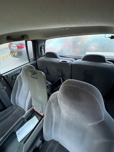 2000 Dodge Dakota Location - Large Trucks & Vans - Row 31 - Stock # H49640