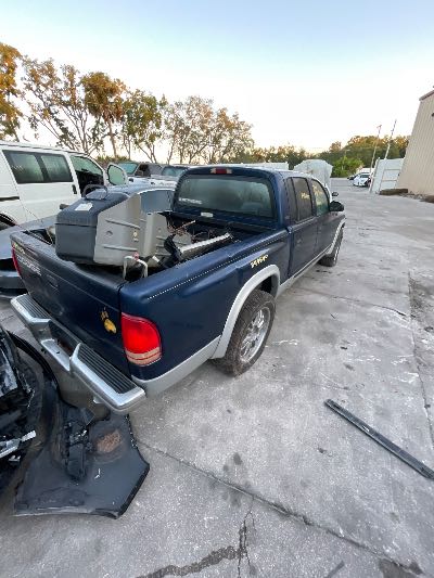 2000 Dodge Dakota Location - Large Trucks & Vans - Row 31 - Stock # H49640