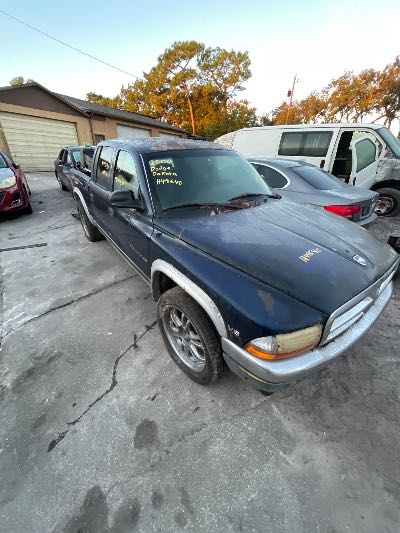 2000 Dodge Dakota Location - Large Trucks & Vans - Row 31 - Stock # H49640