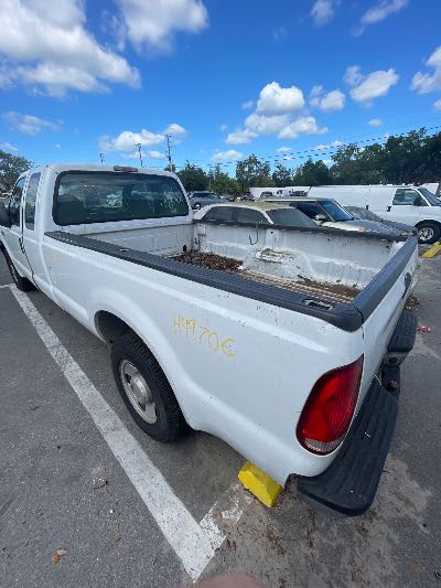 2006 Ford F-250 SD Location - Large Trucks & Vans - Row 32 - Stock # H49706