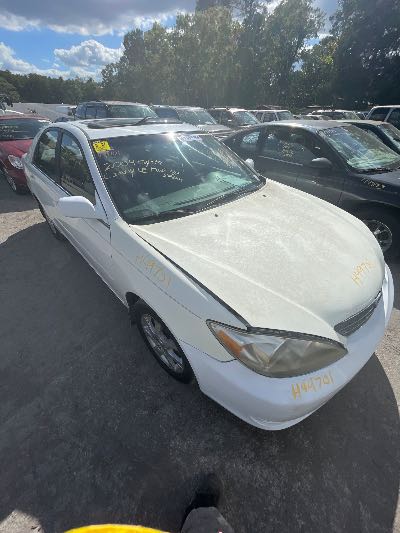 2004 Toyota Camry LE FWD 4D Sedan 2.4 4cyl. Location - Imports - Row 14 - Stock # H49701