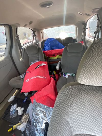 2006 Chrysler Town & Country Location - Chrysler - Row 41 - Stock # H49716