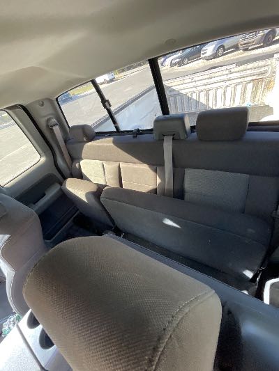 2005 Ford F-150 Location - Large Trucks & Vans - Row 48 - Stock # H49714