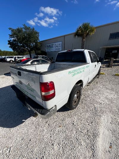 2005 Ford F-150 Location - Large Trucks & Vans - Row 48 - Stock # H49714