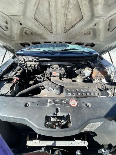 2005 Ford F-150 Location - Large Trucks & Vans - Row 48 - Stock # H49714