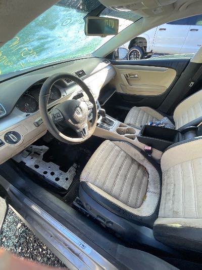 2013 Volkswagen CC Location - Imports - Row 15 - Stock # H49711