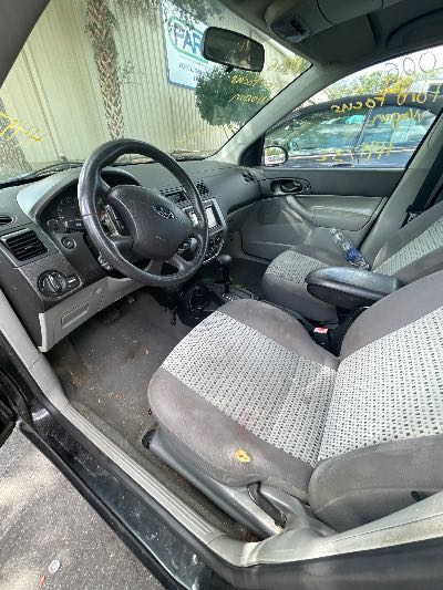 2006 Ford Focus Wagon Location - Ford - Row 37 - Stock # H49732