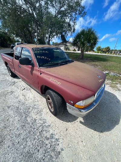 2000 Dodge Dakota Location - Large Trucks & Vans - Row 32 - Stock # H49731