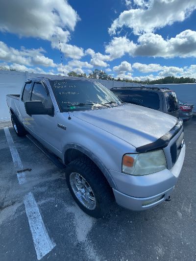 2004 Ford F-150 Location - Large Trucks & Vans - Row 32 - Stock # H49727