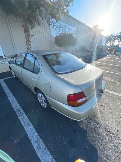 1998 Nissan Altima Location - Imports - Row 15 - Stock # H49738