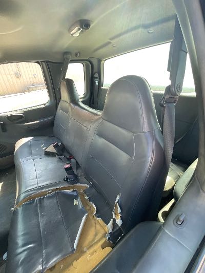 2001 Ford F-150 Location - Large Trucks & Vans - Row 49 - Stock # H49735