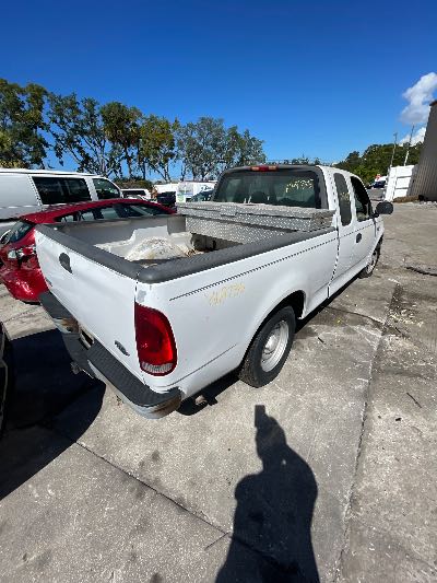 2001 Ford F-150 Location - Large Trucks & Vans - Row 49 - Stock # H49735