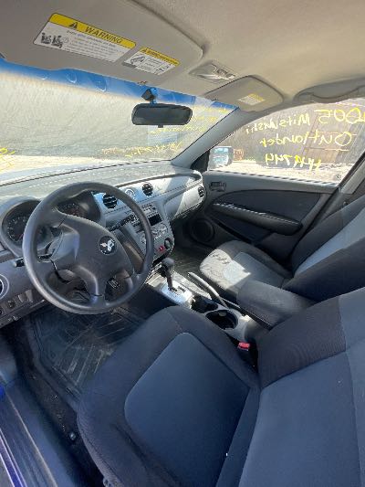 2005 Mitsubishi Outlander Location - Imports - Row 16 - Stock # H49744