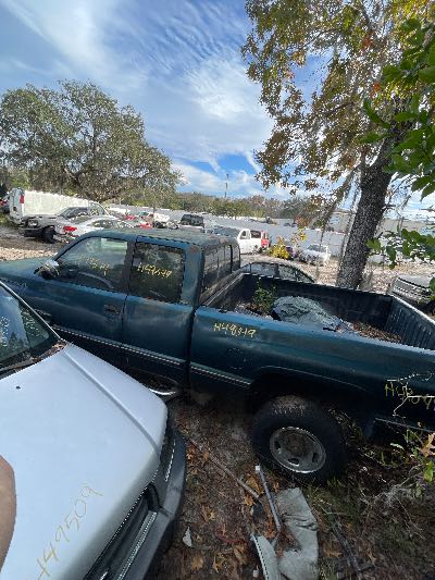 1995 Dodge Ram 2500 Location - Large Trucks & Vans - Row 27 - Stock # H49649