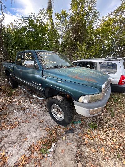 1995 Dodge Ram 2500 Location - Large Trucks & Vans - Row 27 - Stock # H49649