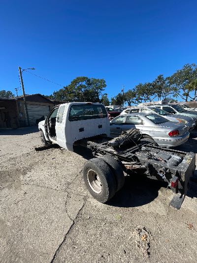 1999 Ford F-350 SD Location - Large Trucks & Vans - Row 24 - Stock # H50778