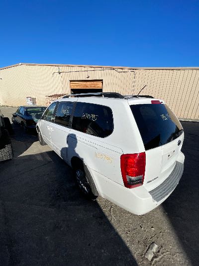 2011 Kia Sedona Location - Imports - Row 26 - Stock # H50795