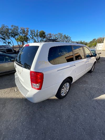 2011 Kia Sedona Location - Imports - Row 26 - Stock # H50795